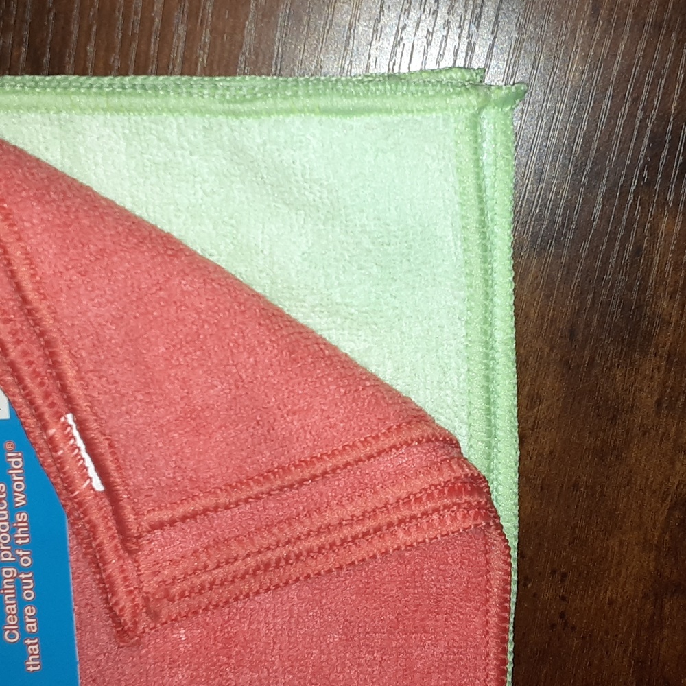 Bundle of a Spoon Rest, Placemats, a Peeler and a Knife, and towels - Picture 10 of 15